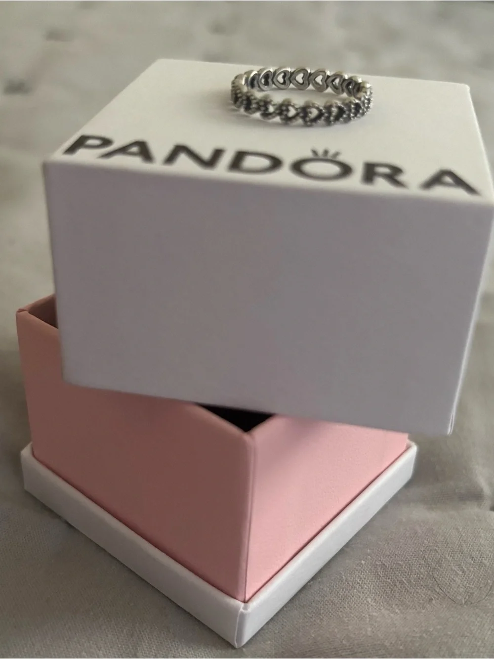 Pandora image shows